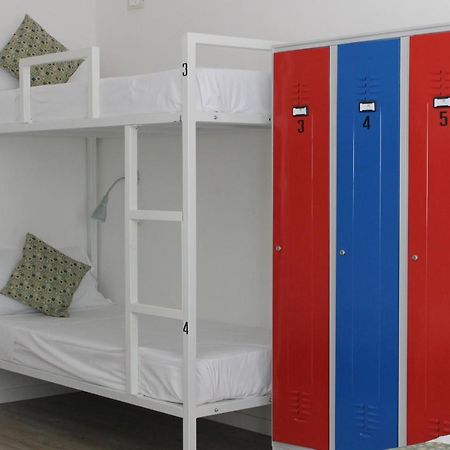 Lake Garda Beach Hostel Padenghe sul Garda Exteriör bild